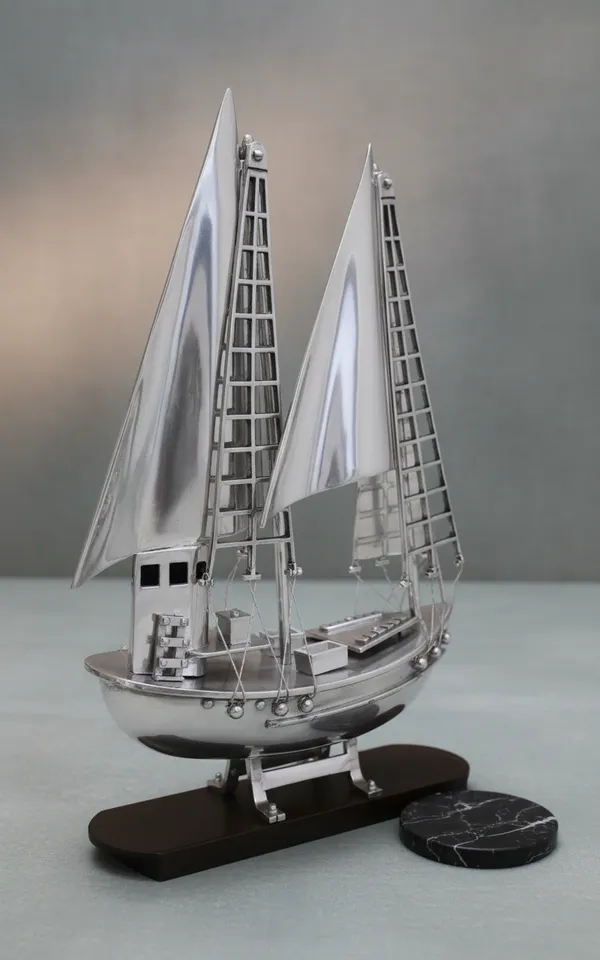 Am_Home_Decor_Brass_Ship_Home_Decor_Style_21_Decorative_Showpiece_-_30_cm_(Brass,_Multicolor)