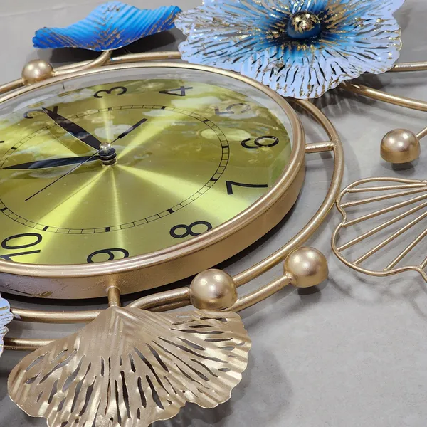 AM_Home_Decor_3D_Glass_Floral_Metal_Hanging_Wall_Clock_for_Farm_House/Living_Room/Bedroom/Hall/Dining_Hall_(36_X_1_X_21_Inch)