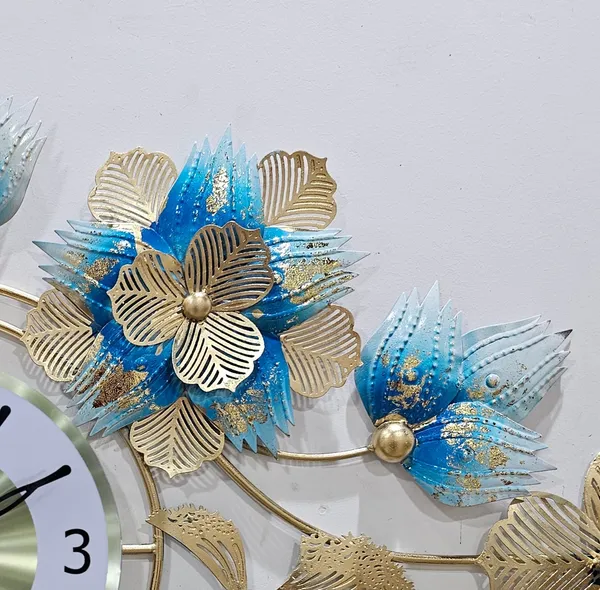 AM_HOME_DECOR_Premium_Metal_Hanging_Wall_Clock_Floral_Decorative_for_Farm_House/Living_Room/Bedroom/Hall/Dining_Hall_Decoration_with_Antique_Design_&_Glossy_Finish_(36_X_1_X_21_Inch)