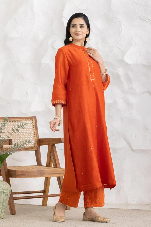 Orange_Silk_Chanderi_Embroidered_Kurta_For_Women