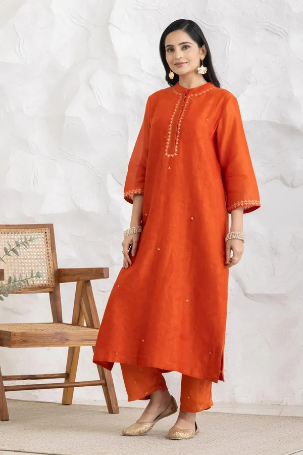 Orange_Silk_Chanderi_Embroidered_Kurta_For_Women
