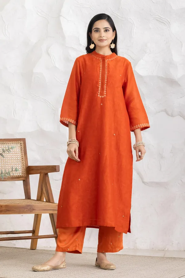 Orange_Silk_Chanderi_Embroidered_Kurta_For_Women