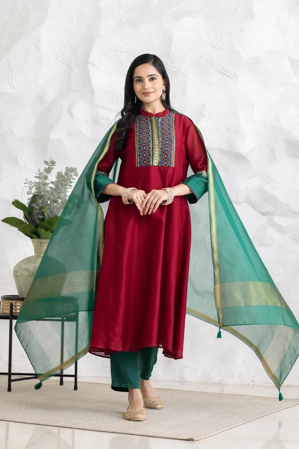 Green_Chanderi_Silk_Dupatta_For_Women
