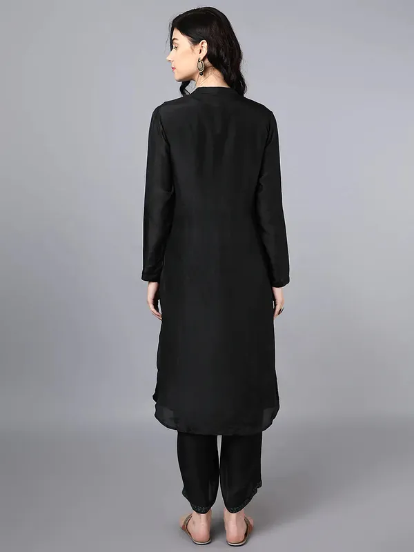 Black_Cupro_Silk_Chanderi_Hand_Embroidered_Kurta_Set_For_Women