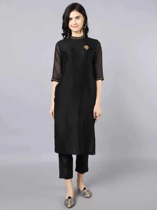 Black_Chanderi_Cupro_Silk_Dabka_Embroidered_Kurta_For_Women