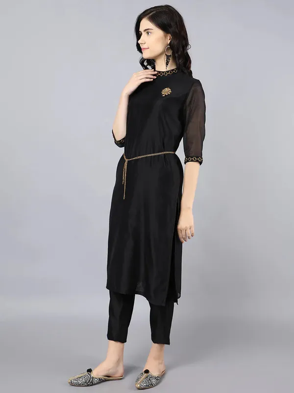 Black_Chanderi_Cupro_Silk_Dabka_Embroidered_Kurta_For_Women
