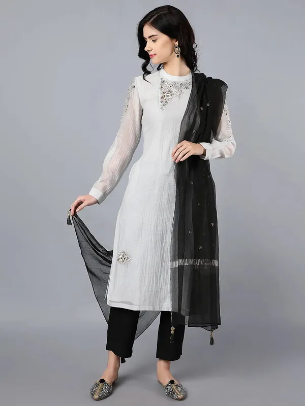 Ice_Blue_Silk_Chanderi_Resham_Badla_Embroidered_Kurta_For_Women