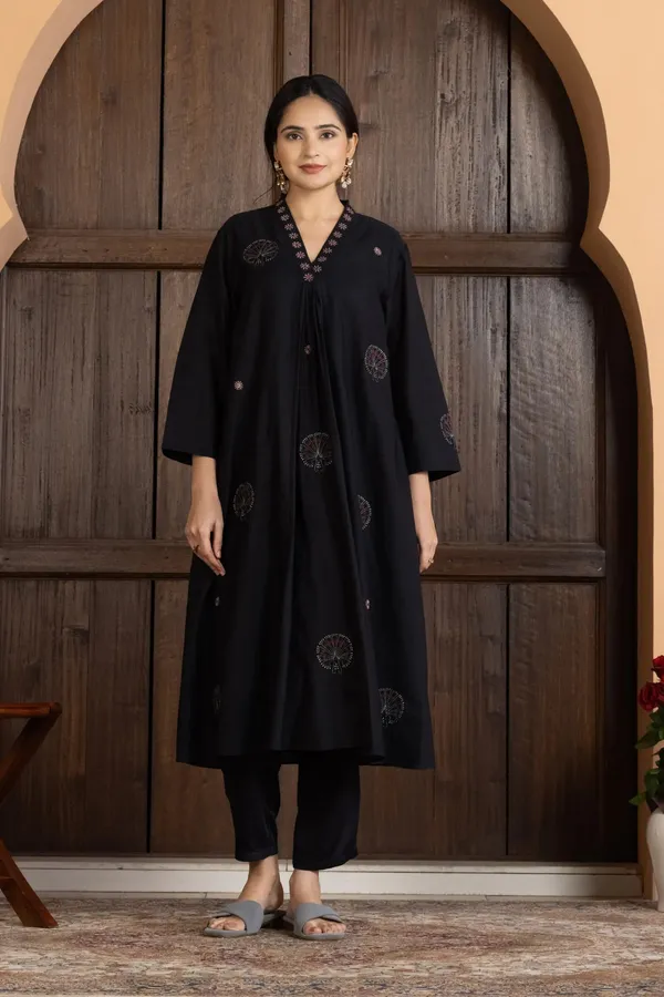 Black_Silk_Chanderi_A-Line_Zari_Embroidered_Kurta_Set_For_Women
