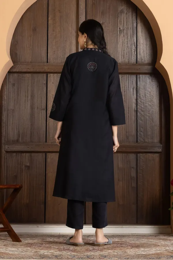 Black_Silk_Chanderi_A-Line_Zari_Embroidered_Kurta_Set_For_Women