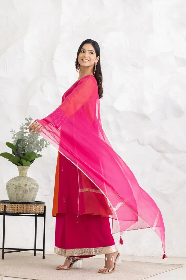 Magenta_Kota_Mukaish_Work_Dupatta_For_Women