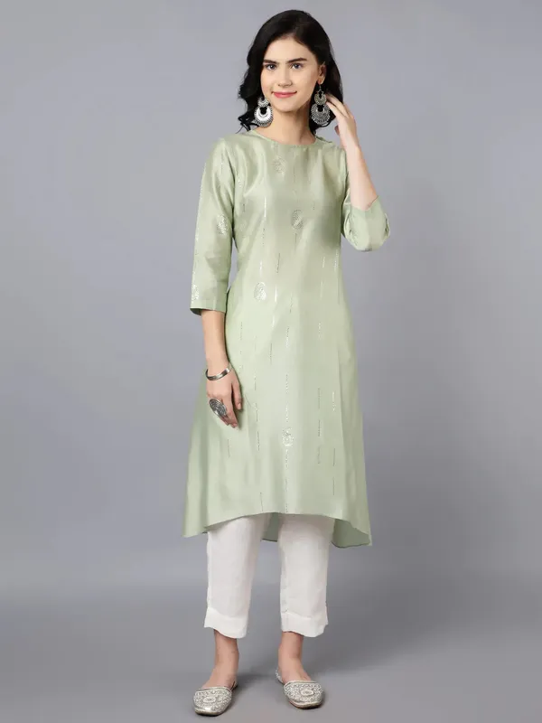 Green_Cupro_Silk_Velvet_Embroidered_Kurta_For_Women