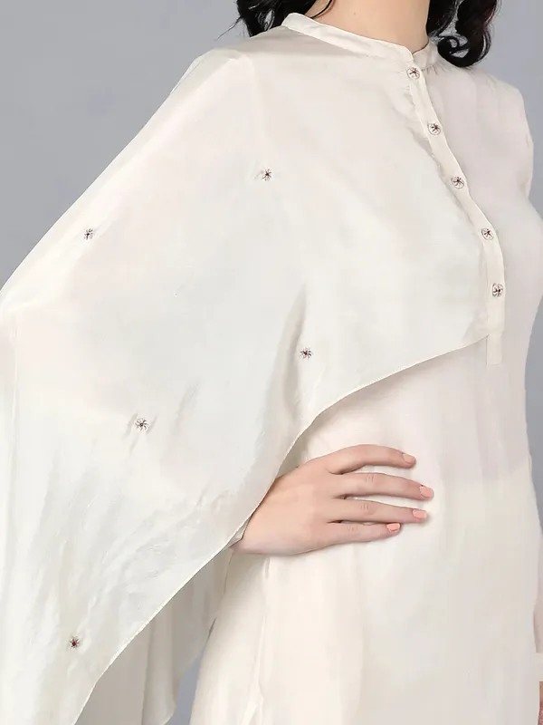 Ivory_Silk_Chanderi_Cupro_Silk_Drape_Kurta_Set_For_Women