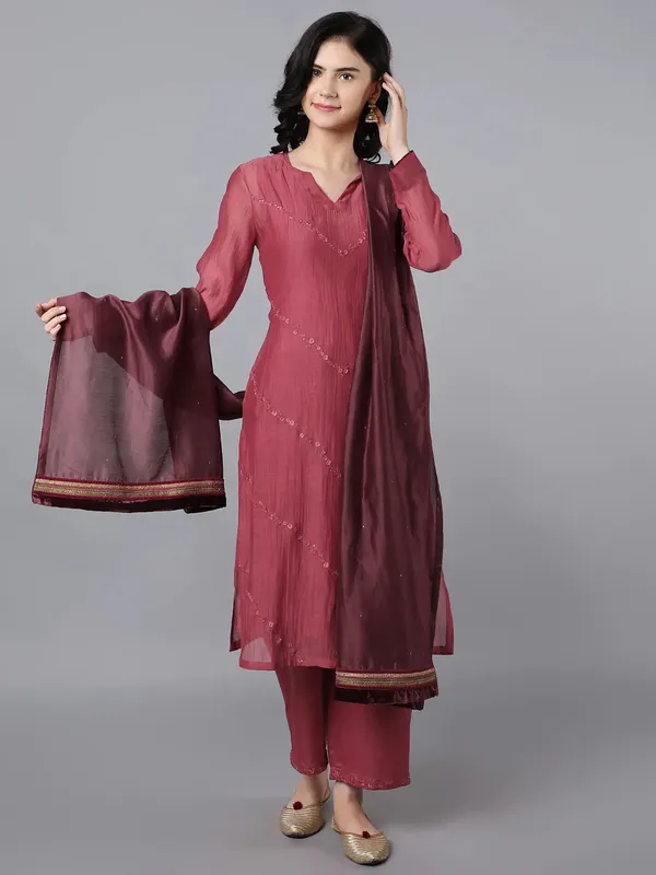 Brick_Red_Cupro_Silk_Chanderi_V_Neck_Kurta_Set_For_Women