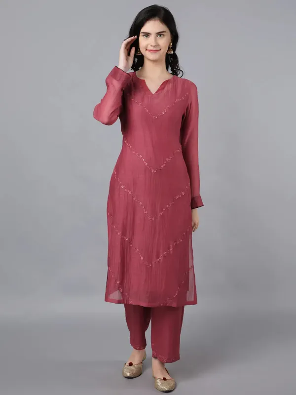 Brick_Red_Cupro_Silk_Chanderi_V_Neck_Kurta_Set_For_Women