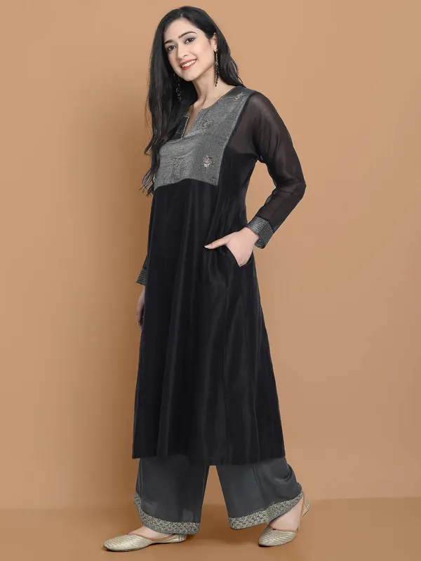 Black_Silk_Chanderi_Hand_Embroidered_Dress_For_Women