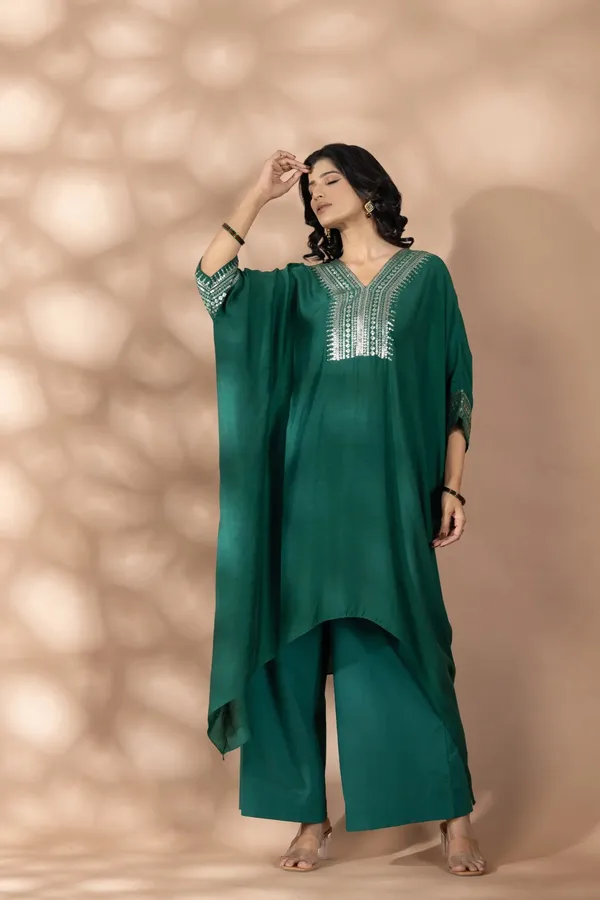 Green_Bemberg_Silk_Embroidered_Kaftan_Set_For_Women