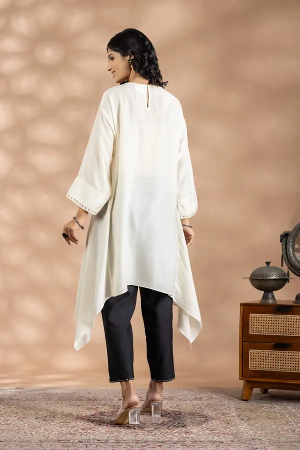 Ivory_Green_Bemberg_Silk_Geometric_Embroidered_Tunic_Set_For_Women