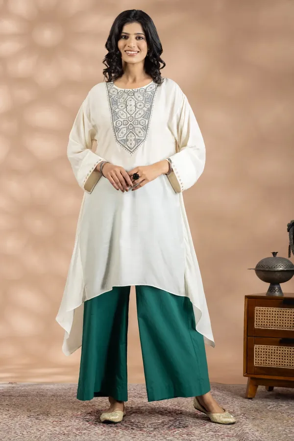 Ivory_Green_Bemberg_Silk_Geometric_Embroidered_Tunic_Set_For_Women