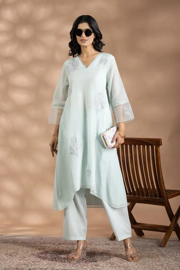 Turquoise_Blue_Organza_Dobby_Zari_Embroidered_Kurta_Set_For_Women