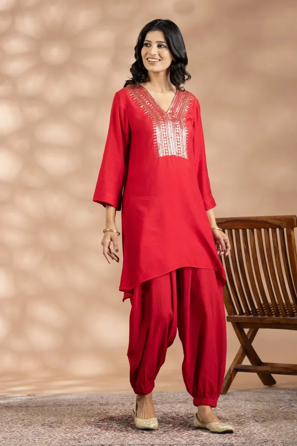 Red_Bemberg_Silk_Sequined_Mid-Length_Kurta_For_Women