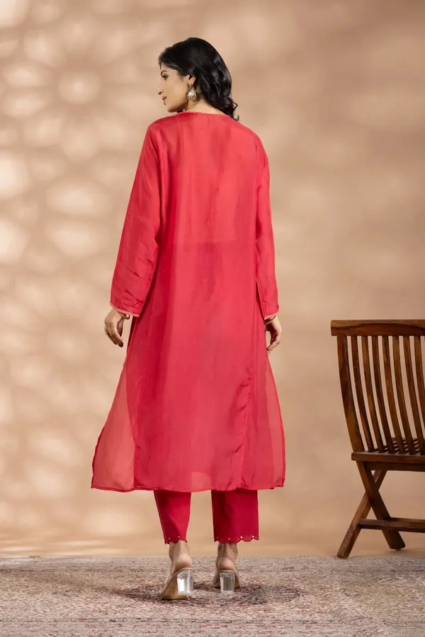 Red_Bamberg_Silk_Round_Neck_Buti_Kurta_For_Women