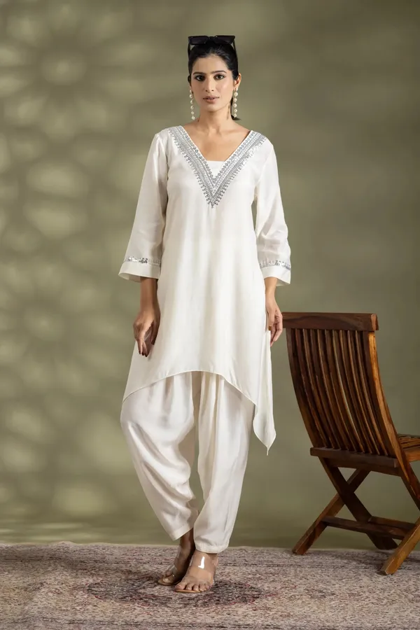 Ivory_Bemberg_Silk_Sequin_Embroidered_Tunic_Set_For_Women