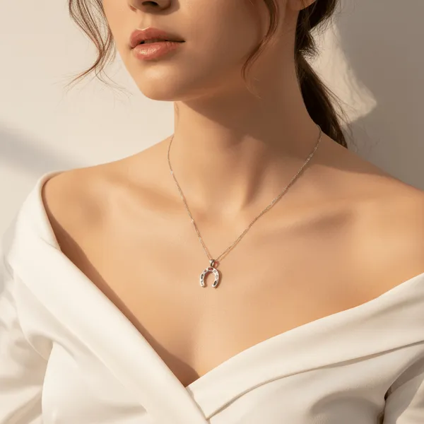 Silver_Steel_Horseshoe_Multi_Stone_Chain_Necklace_For_Women