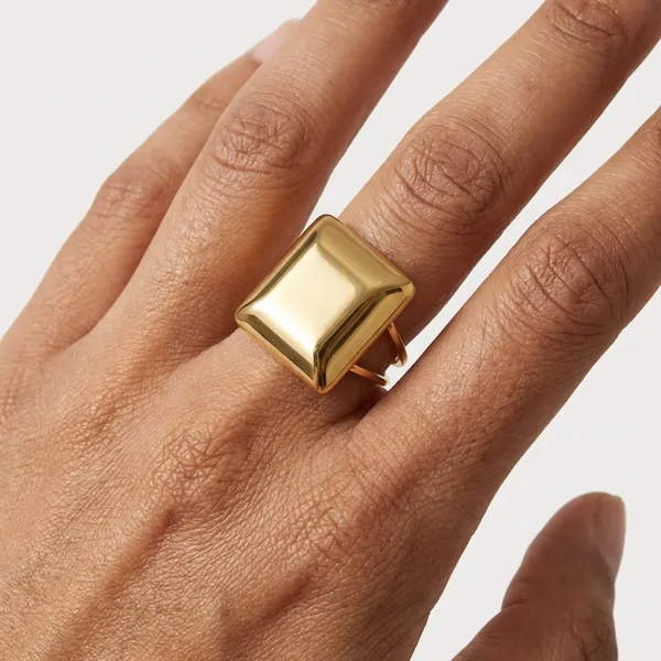 Gold_Steel_High_Polish_Square_Top_Bold_Ring_For_Women