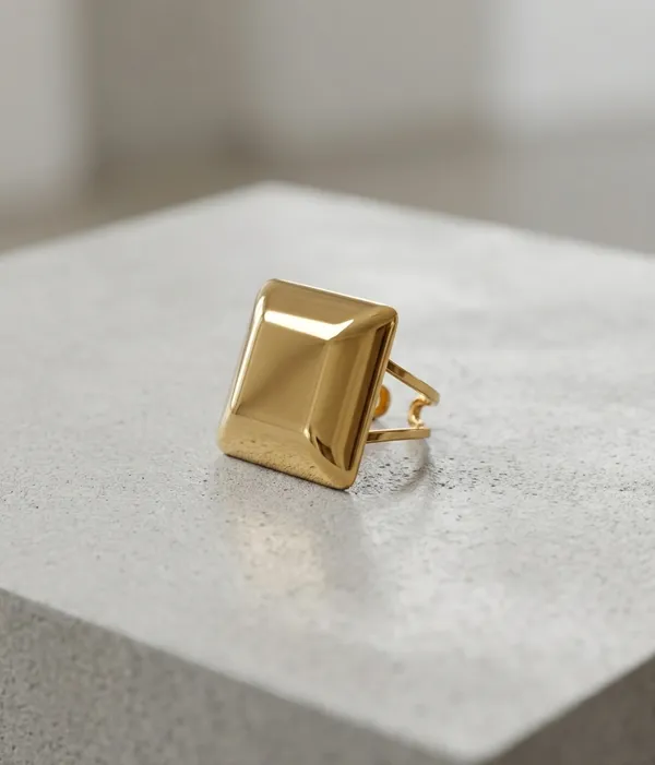 Gold_Steel_High_Polish_Square_Top_Bold_Ring_For_Women