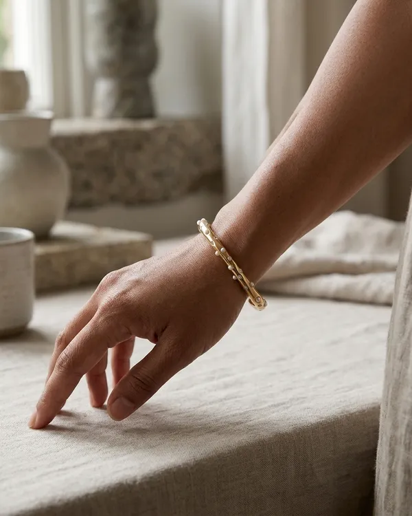 Gold_Steel_Pearl_Crystal_Glow_Cuff_Bracelet_For_Women