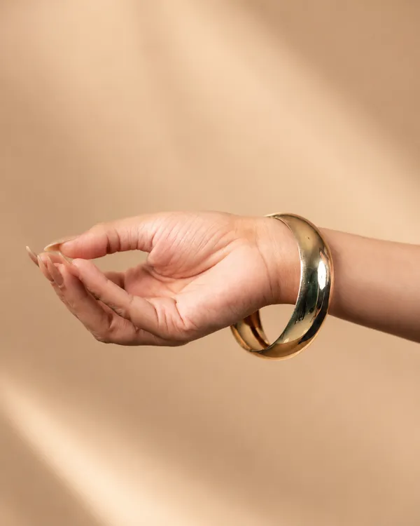 Luna_Gold_Dome_Bangle