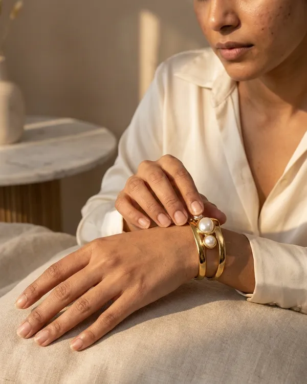 Pearl_Aura_Cuff