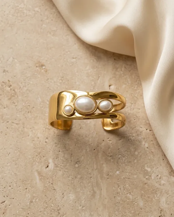 Pearl_Aura_Cuff