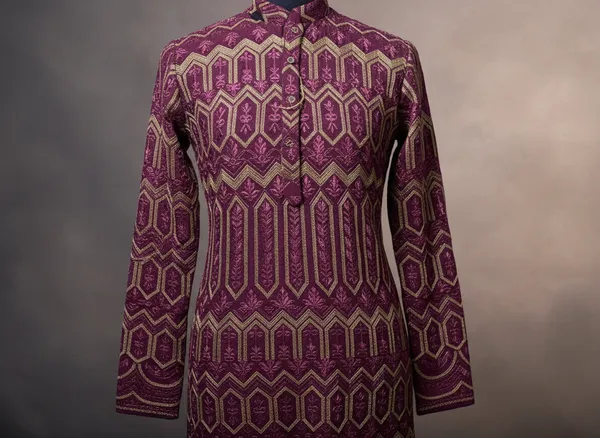 Maroon_Pure_Georgette_Thread_Work_Zari_Kurta_For_Men