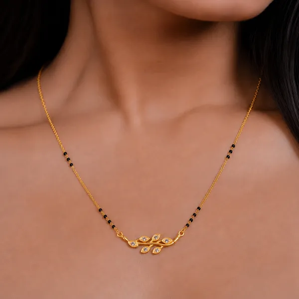 Leaf_Alloy_Pendant_Mangalsutra_For_Women