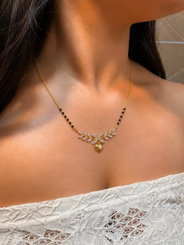 Nyra_Golden_Heart_Alloy_Pendant_Mangalsutra_For_Women