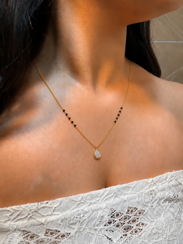Aarohi_Drop_Pendant_Mangalsutra_For_Women