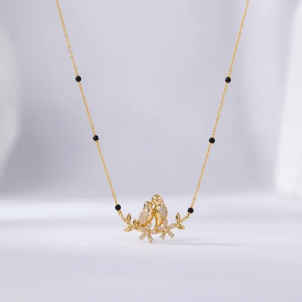 Bird_Pendant_Black_Bead_Necklace_For_Women