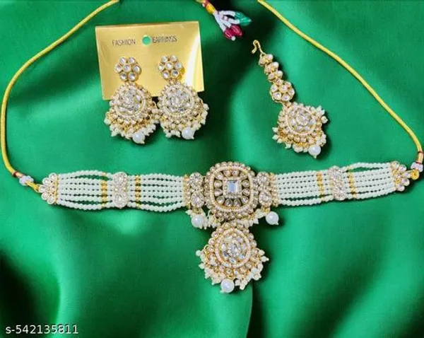 Premium_Royal_Kundan_Pearl_Choker_Necklace_Set_Gold_Tone_Bridal_Jewellery_With_Matching_Earrings_Maang_Tikka_Ethnic_Wedding_Festive_Party_Wear_Statement_Jewellery_Set_For_Women_Luxurious_Bridal_Party_Accessory