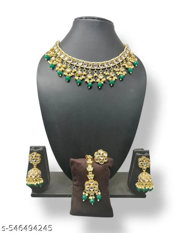 Ethnic_Kundan_Choker_Necklace_Set_With_Green_Beads_For_Women_Gold_Tone_Bridal_Jewellery_With_Matching_Jhumka_Earrings_Maang_Tikka_Premium_Wedding_Festive_Party_Wear_Jewellery_Set_Elegant_Traditional_Bridal_Statement_Piece