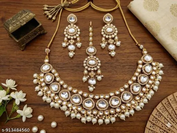 Traditional_Bridal_Necklace_Earrings_Set_With_White_Stones_Pearls_Intricate_Gold_Finish_Ethnic_Jewellery_Premium_Wedding_Festive_Wear_Elegant_Royal_Design_Lightweight_Comfortable_Fit_Perfect_For_Brides_Parties_Gifting_Occasions