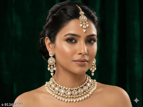 Traditional_Bridal_Necklace_Earrings_Set_With_White_Stones_Pearls_Intricate_Gold_Finish_Ethnic_Jewellery_Premium_Wedding_Festive_Wear_Elegant_Royal_Design_Lightweight_Comfortable_Fit_Perfect_For_Brides_Parties_Gifting_Occasions