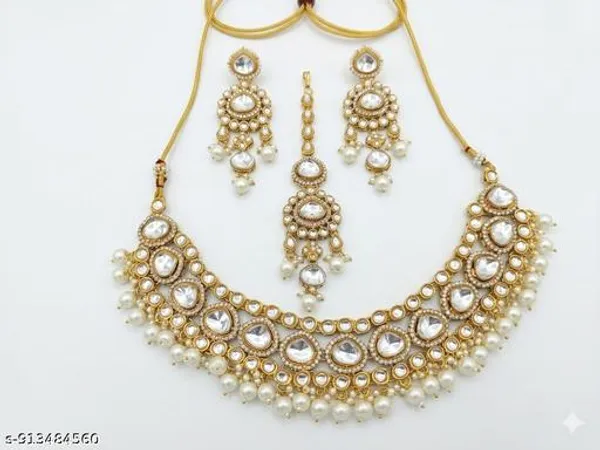 Traditional_Bridal_Necklace_Earrings_Set_With_White_Stones_Pearls_Intricate_Gold_Finish_Ethnic_Jewellery_Premium_Wedding_Festive_Wear_Elegant_Royal_Design_Lightweight_Comfortable_Fit_Perfect_For_Brides_Parties_Gifting_Occasions