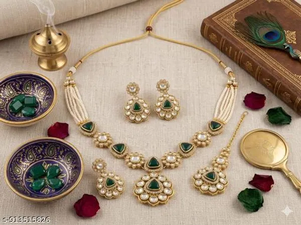 Bridal_Gold_Tone_Jewellery_Set_With_Necklace_Earrings_Maang_Tikka_Green_Stone_White_Pearl_Embellished_Traditional_Set_Elegant_Lightweight_Comfortable_Design_Perfect_For_Weddings_Festivals_Parties_Gifting