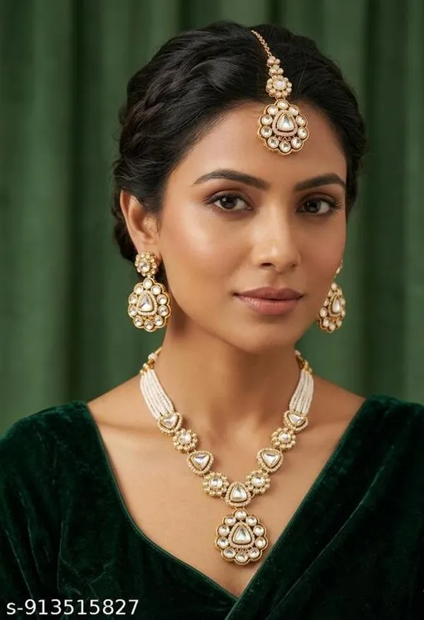 Bridal_Gold_Tone_Jewellery_Set_With_Necklace_Earrings_Maang_Tikka_White_Stone_Teardrop_Circular_Design_Premium_Traditional_Set_Lightweight_Elegant_Comfortable_Perfect_For_Weddings_Festive_Wear_Parties_Gifting