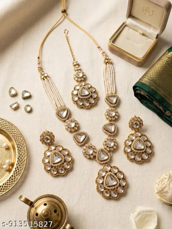 Bridal_Gold_Tone_Jewellery_Set_With_Necklace_Earrings_Maang_Tikka_White_Stone_Teardrop_Circular_Design_Premium_Traditional_Set_Lightweight_Elegant_Comfortable_Perfect_For_Weddings_Festive_Wear_Parties_Gifting