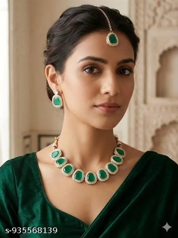 Emerald_Elegance_Gold_Plated_Necklace_Set_For_Women_Stunning_Green_Stone_Jewelry_With_Matching_Earrings_And_Pendant_Perfect_For_Festive_Bridal_And_Heritage_Occasions