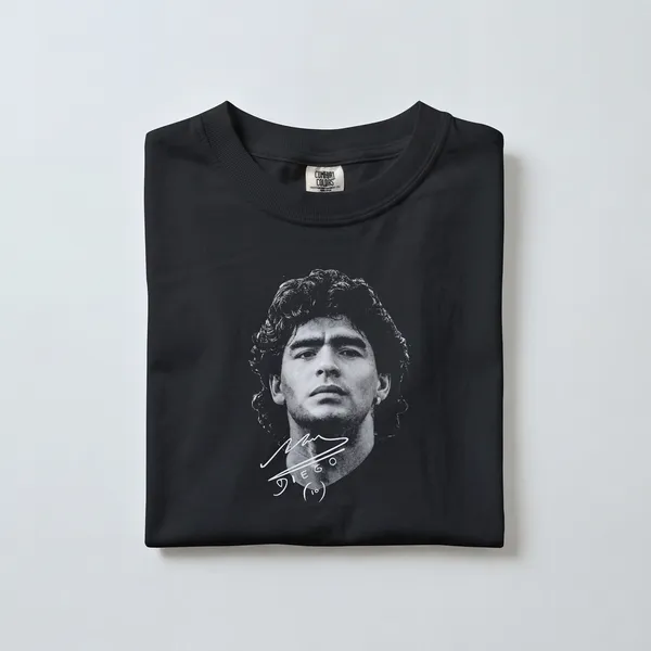 Maradona_Portrait_And_Signature_Graphic_Black_Cotton_T-Shirt_For_Men_And_Women