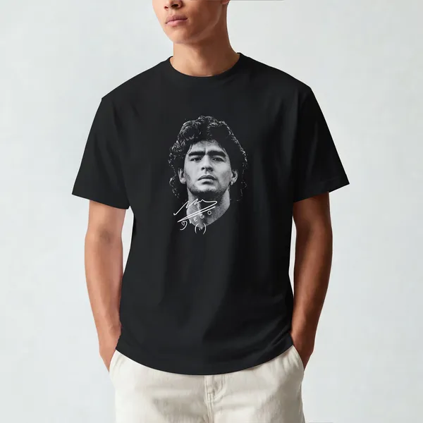 Maradona_Portrait_And_Signature_Graphic_Black_Cotton_T-Shirt_For_Men_And_Women