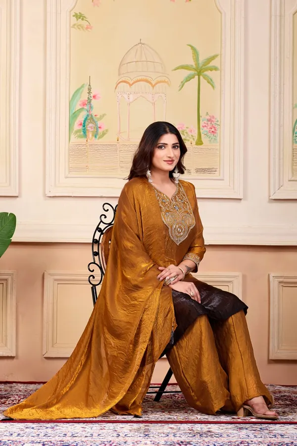 1101-Gold-Varni_House